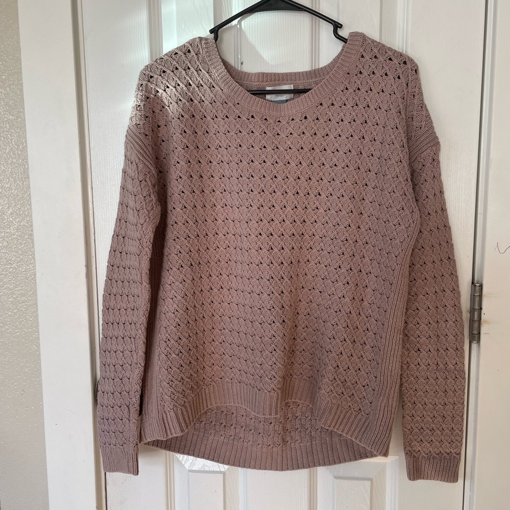 Lavender Old Navy Sweater size Medium
